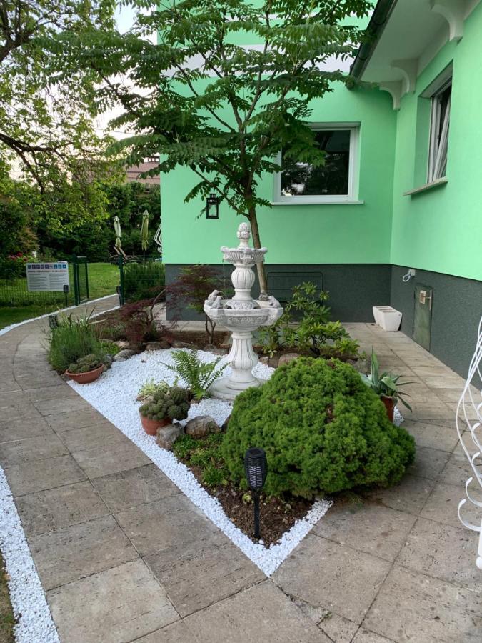 Vila Lesce With Heated Outdoor Pool Εξωτερικό φωτογραφία